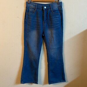 NO BRAND MEDIUM BLUE FLARED JEANS / NEW WITHOUT TAG
